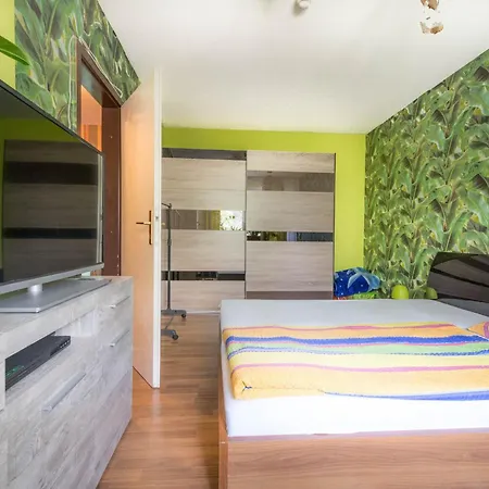 아파트 Comfortable 4 In Laatzen Near Trade Fair 하노버